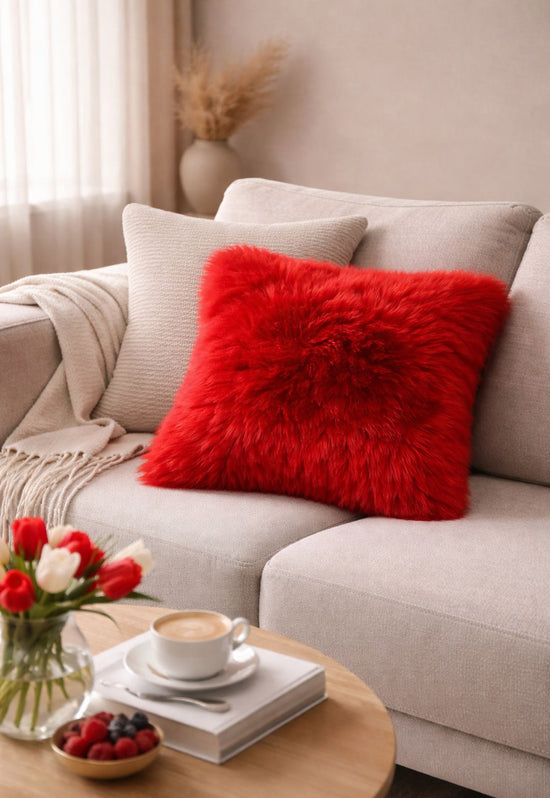 Lammfellkissen Merino Rot mit Inlett