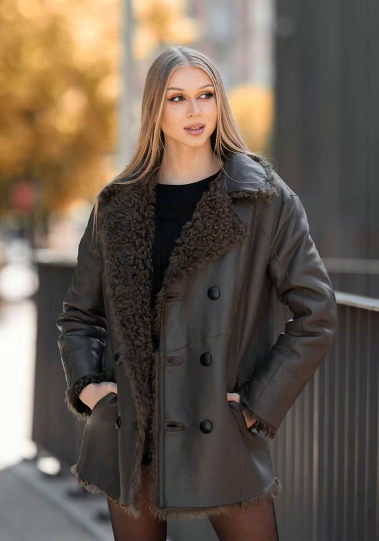 Lammfelljacke Curly Felicite - Olive zum Wenden