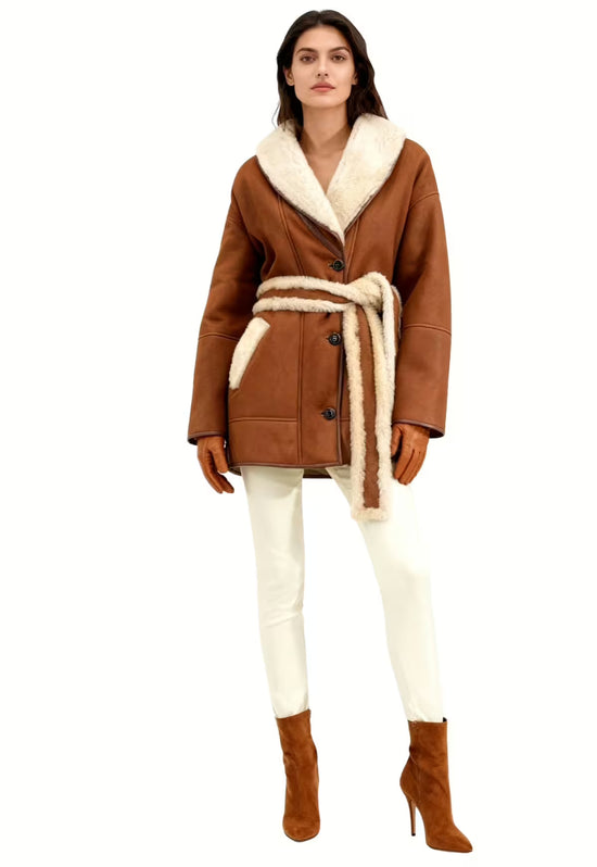 Shearling Lammfelljacke - Weiche Konturen, Starke Präsenz