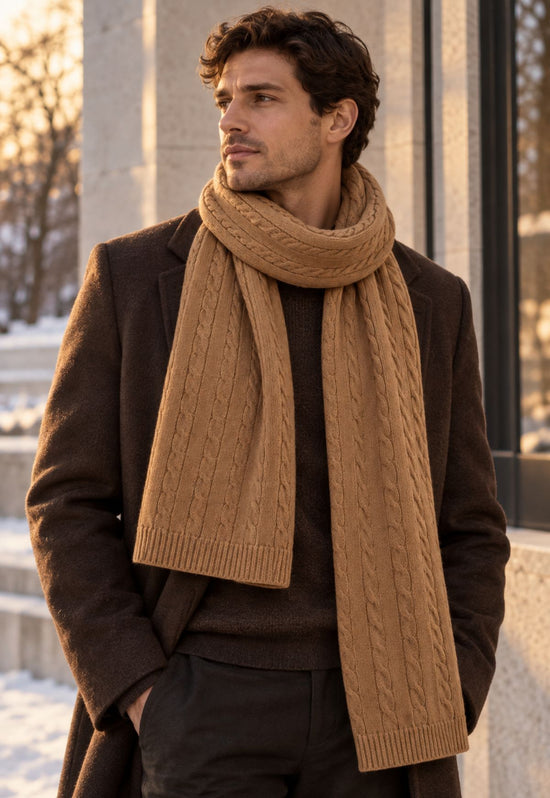 Knitted scarf made from merino wool and camel-coloured cashmere