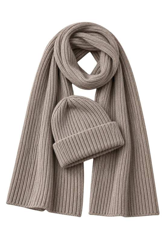 Daily Women’s Knitwear Set – Beanie &amp; Scarf in 100% Camel Merino Wool
