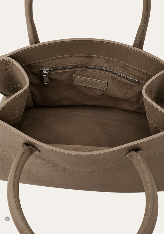 Damen-Schultertasche aus genarbtem Leder Taupe