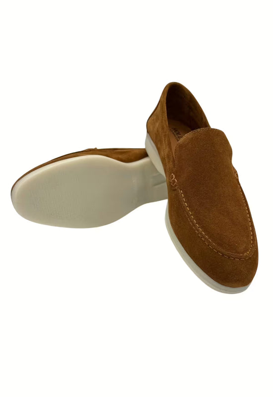 Men's loafers in whisky calf suede with a visible light sole
