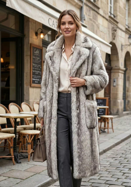 Sheepskin coat made of Toscana sheepskin in frost grey, worn from the front in a street-style setting.