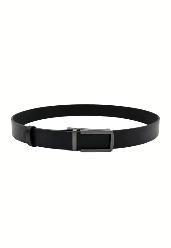 Black leather belt made of buffalo leather in side view with a matte buckle.