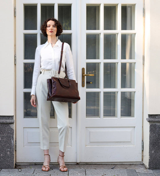 Ledertasche für Damen – Der scharlachrote Buchstabe: Brown
