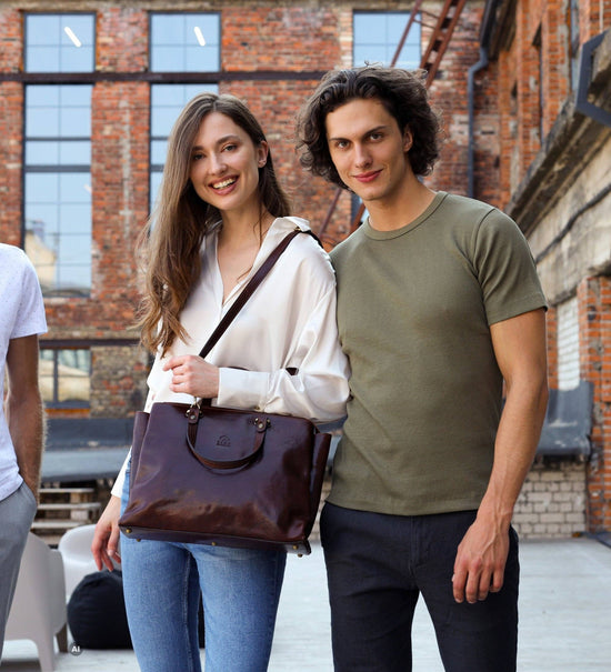 Ledertasche für Damen – Der scharlachrote Buchstabe: Brown