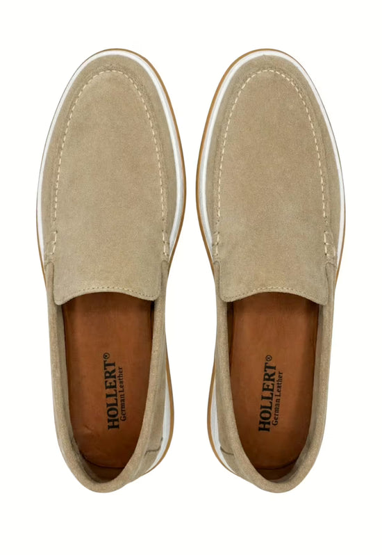 Beige men's loafers made of leather in top view with visible insoles.