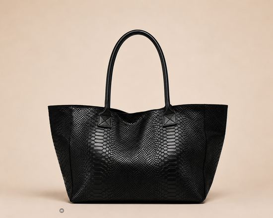 LOLA – Tasche aus italienischem italienischem Leder mit Python-Prägung – Schwarz
