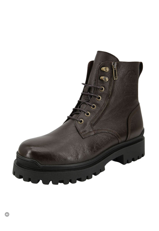 Dark brown men’s sheepskin ankle boot in leather, shown in an angled front view on white.